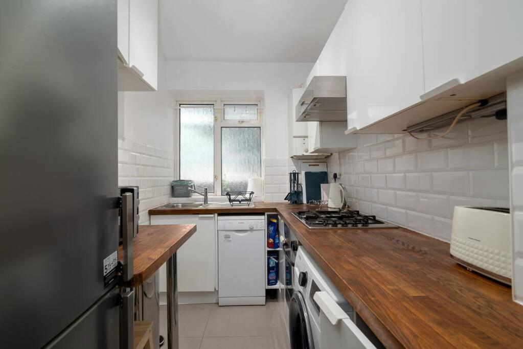 Stylish And Well Equipped Flat In Stockwell Apartment London Ngoại thất bức ảnh