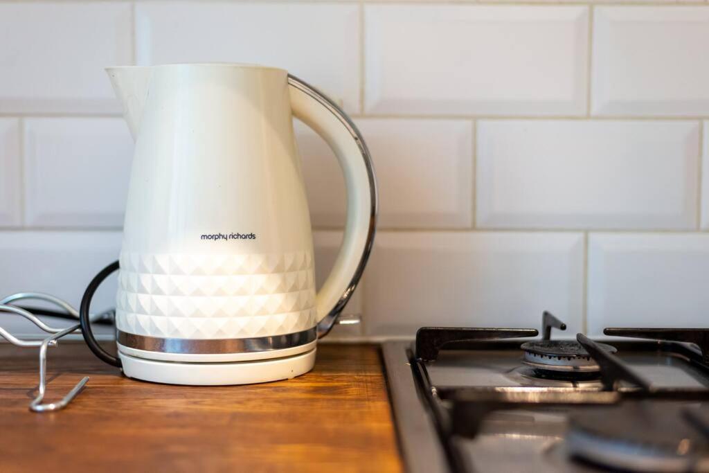 Stylish And Well Equipped Flat In Stockwell Apartment London Ngoại thất bức ảnh