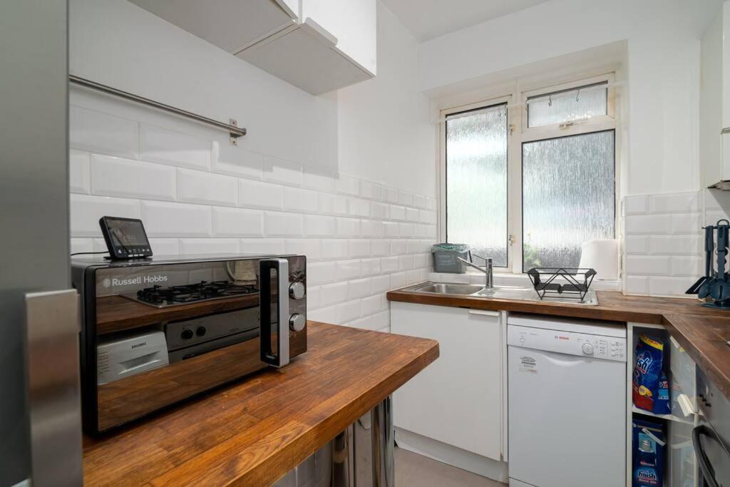Stylish And Well Equipped Flat In Stockwell Apartment London Ngoại thất bức ảnh