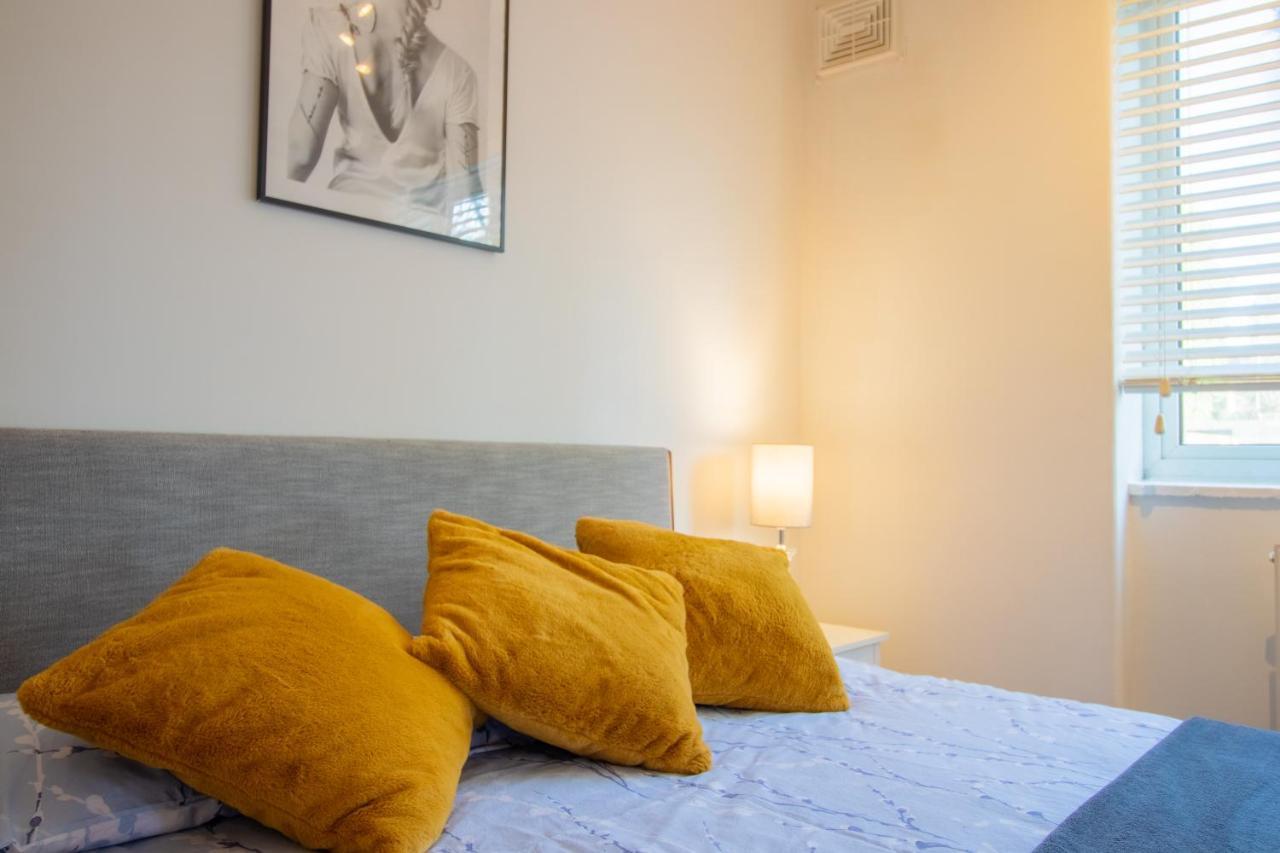 Stylish And Well Equipped Flat In Stockwell Apartment London Ngoại thất bức ảnh