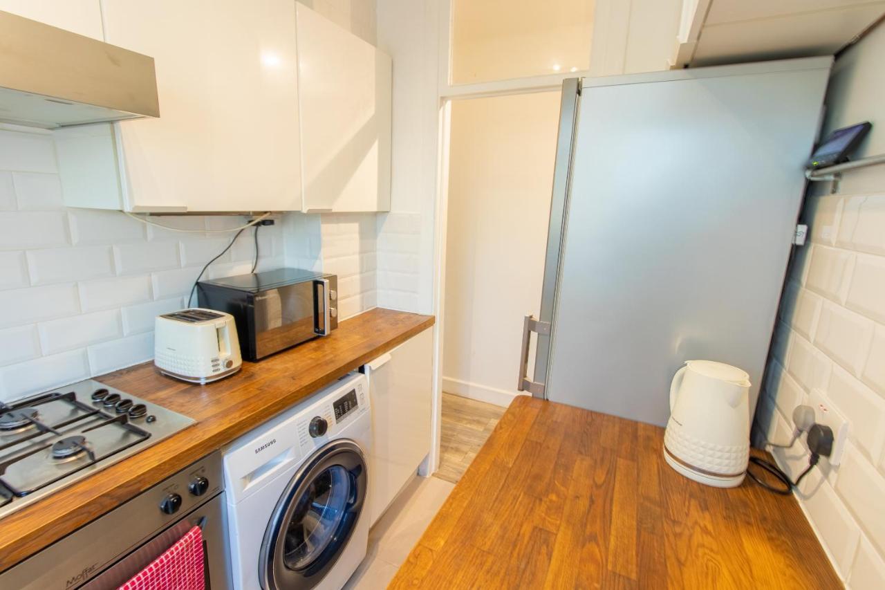 Stylish And Well Equipped Flat In Stockwell Apartment London Ngoại thất bức ảnh