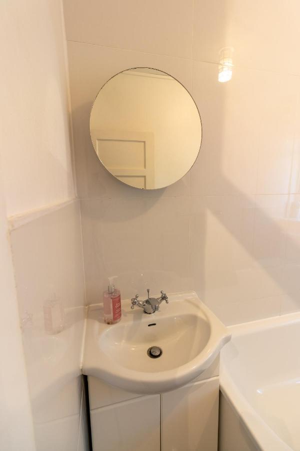 Stylish And Well Equipped Flat In Stockwell Apartment London Ngoại thất bức ảnh